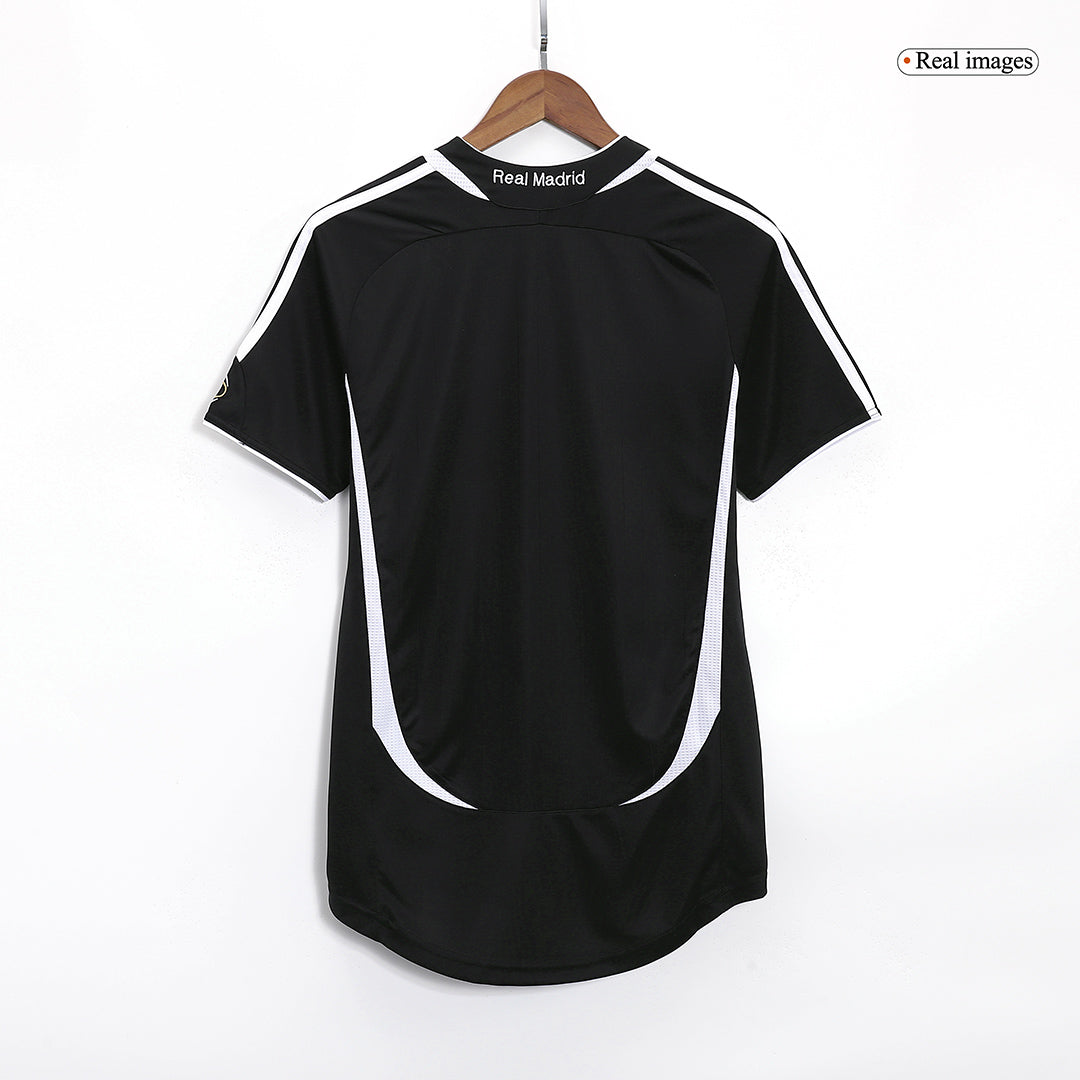 Retro Men's Real Madrid 2006/07 Away Soccer Jersey product view 9