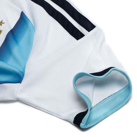 Men's Argentina World Cup 2026 Home Soccer Jersey Premium - Final Match Edition (With Patches) product view 2