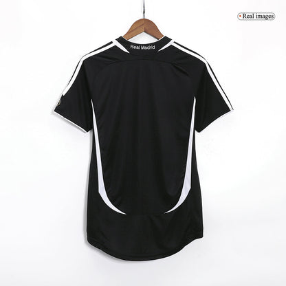Retro Men's Real Madrid 2006/07 Away Soccer Jersey product view 9