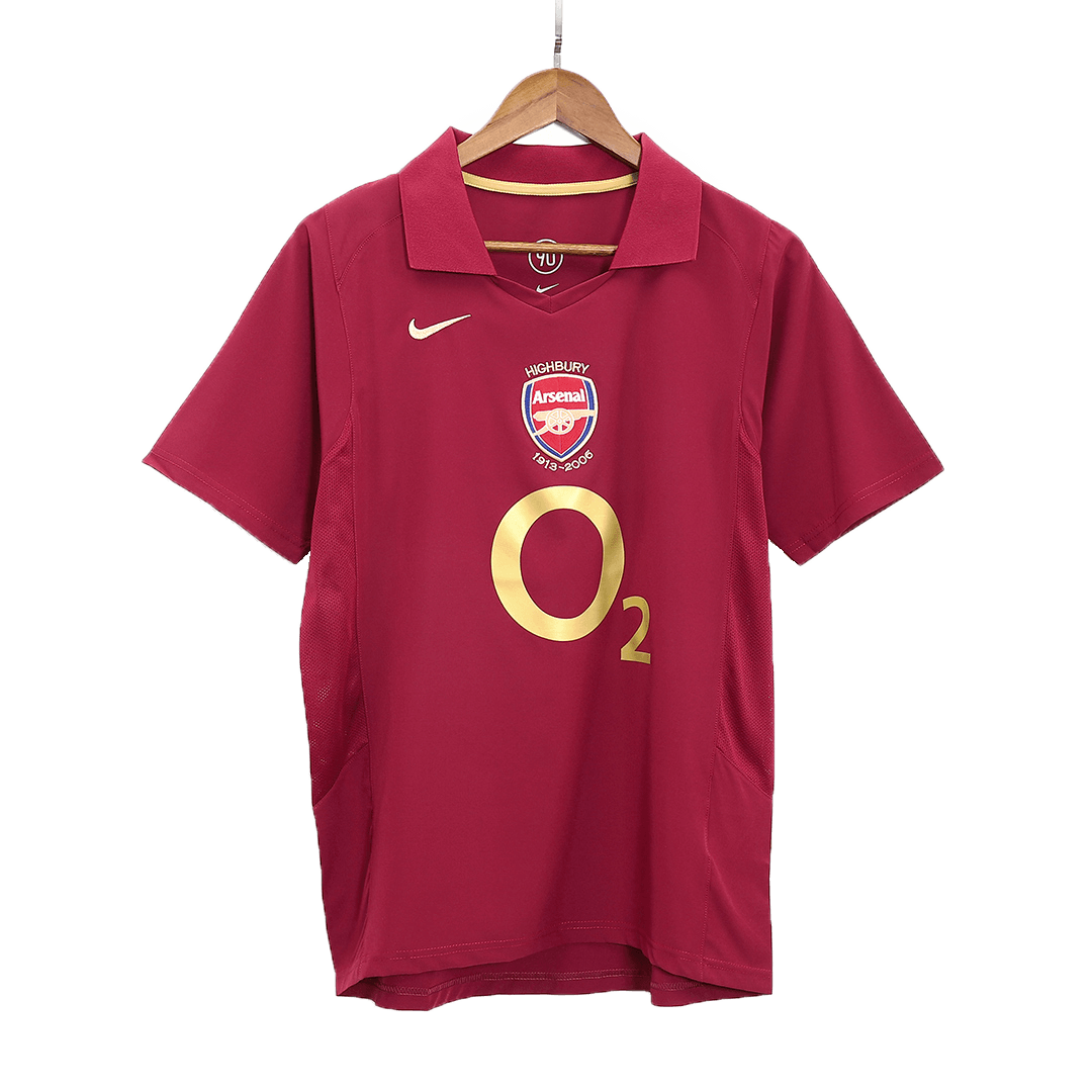 Retro Men's Arsenal 2005/06 Home Soccer Jersey product view 1