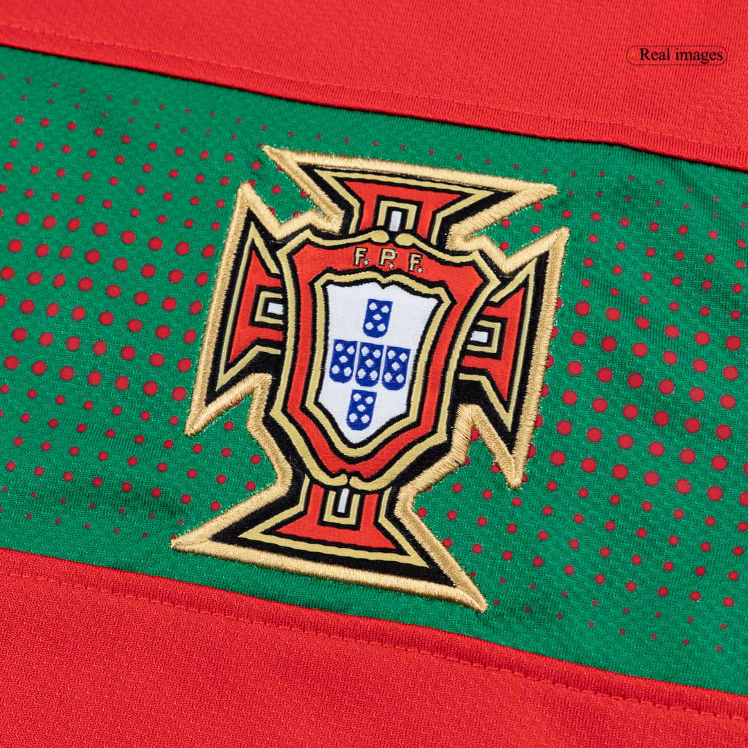 Retro Men's Portugal 2010 Home Soccer Jersey product view 7