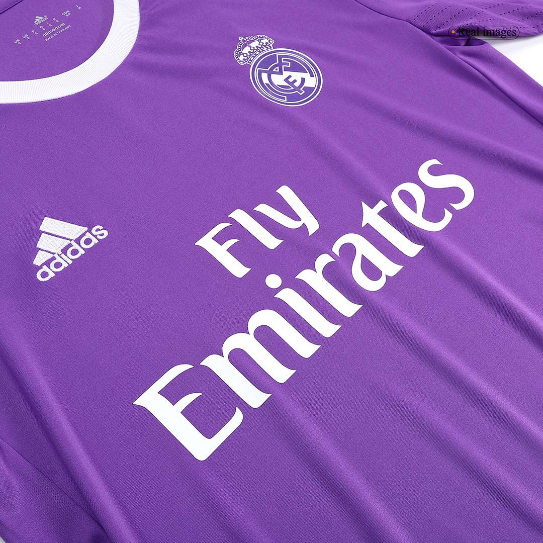 Retro MODRIĆ #19 Men's Real Madrid 2016/17 Away Long Sleeve Soccer Jersey product view 5